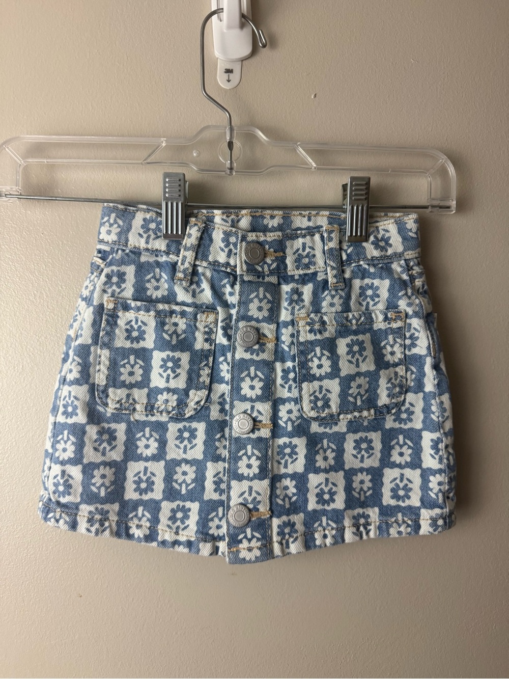 Old Navy Blue and White Floral Checker Denim Skirt NWT 3T
